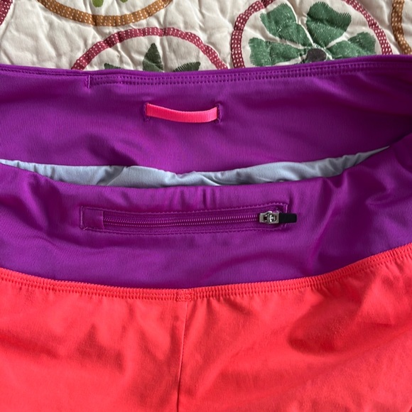 3-piece running set Size Small! - Picture 9 of 9